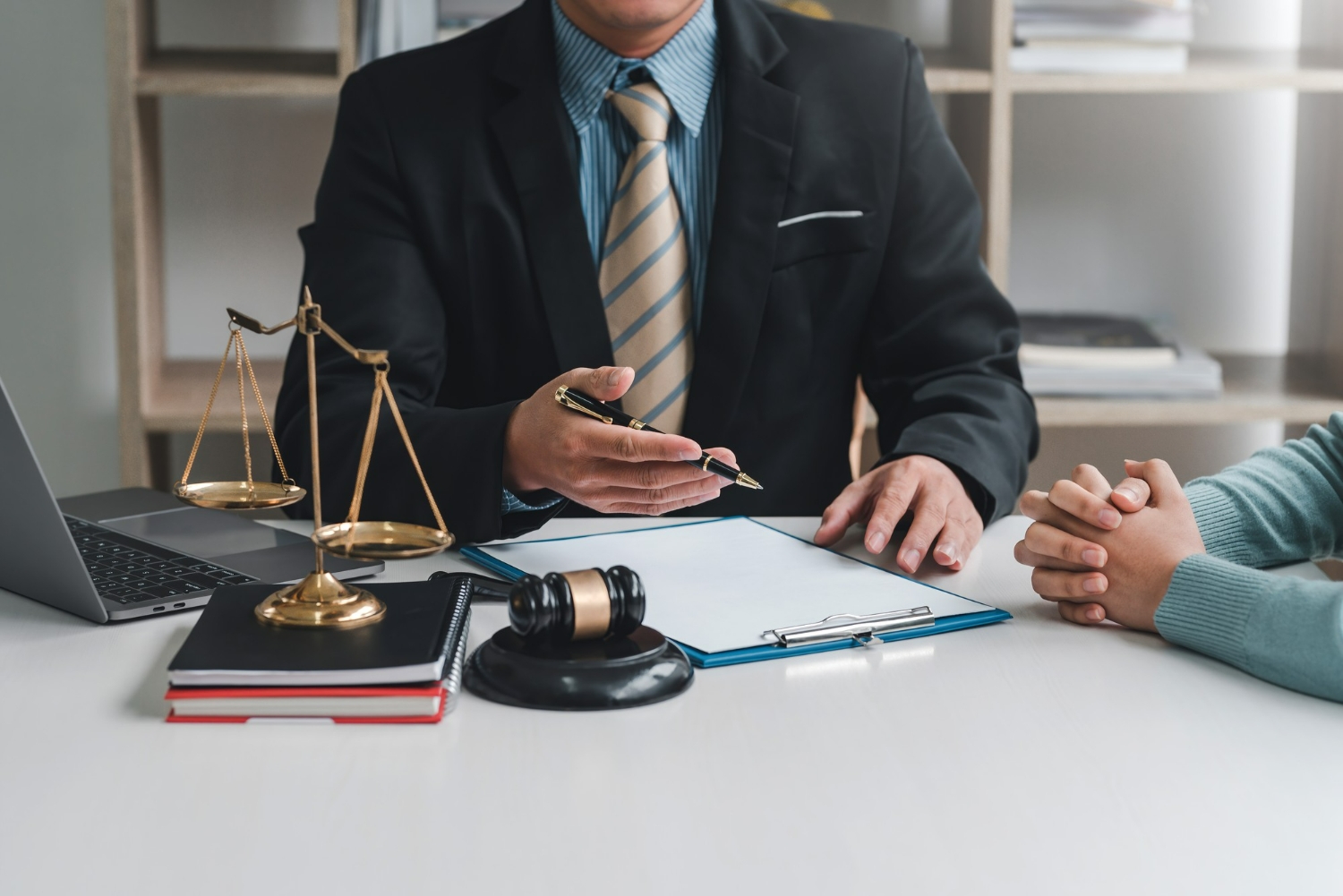 What’s the Difference Between an Attorney and a Trial Attorney?