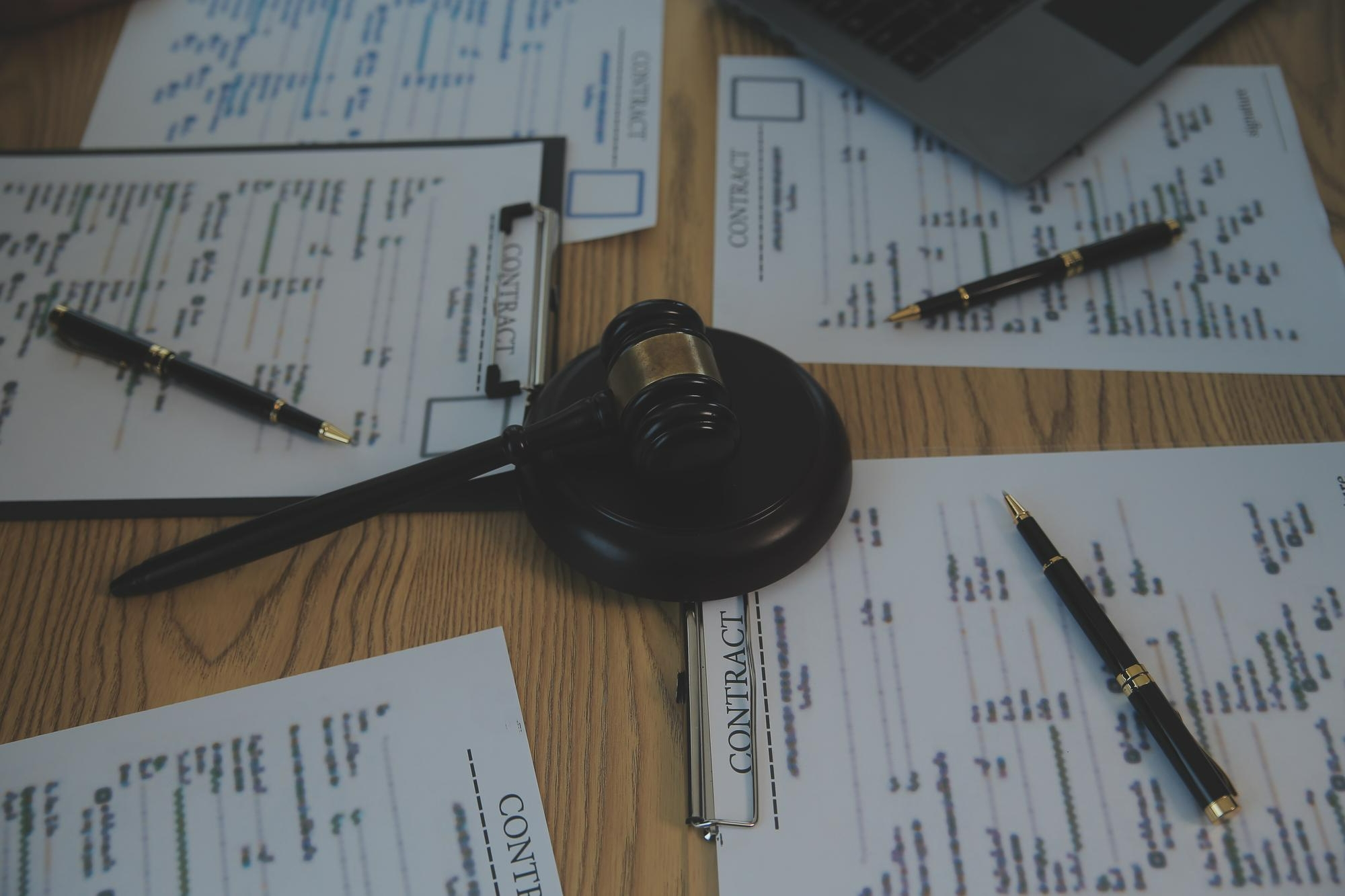 contributory negligence vs comparative negligence